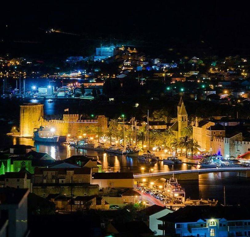 Apartman Tamara Trogir Extérieur photo