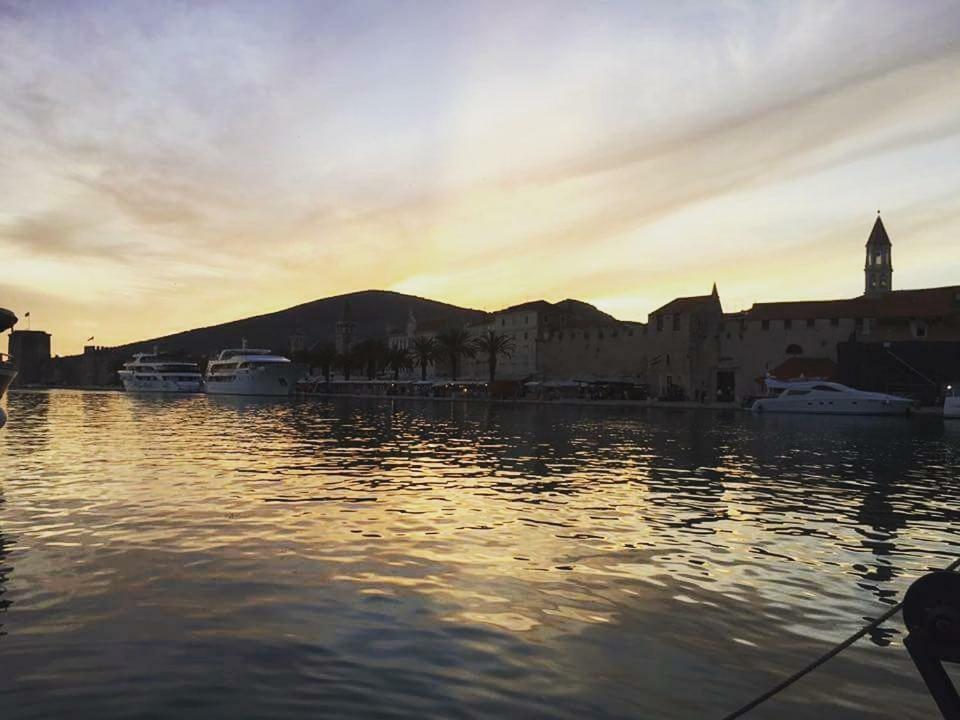 Apartman Tamara Trogir Extérieur photo